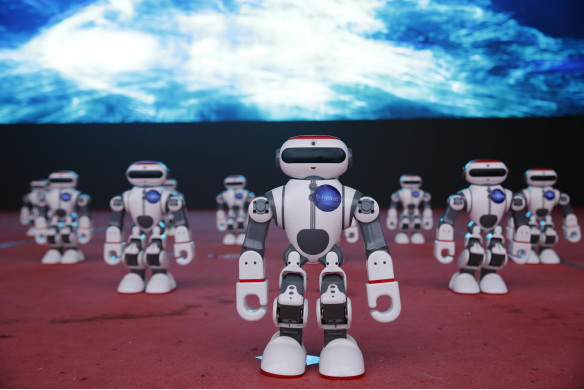 科技賦能，生態玉溪 2019京東玉溪特產館“11.11”啟動儀式暨智能機器人銷售新篇章